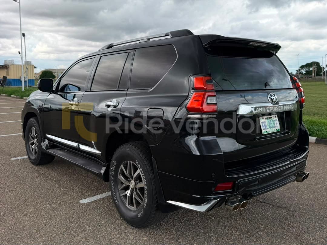 2020 Toyota Prado TXL — photo 4