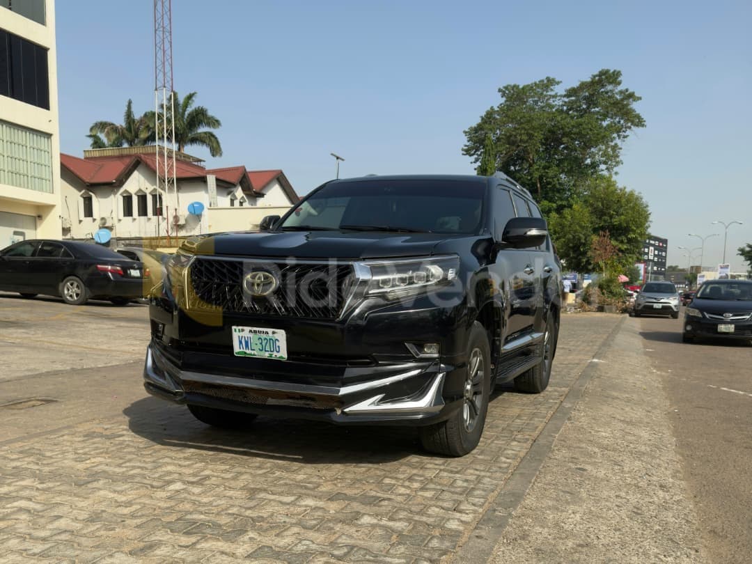 2020 Toyota Prado TXL — photo 4