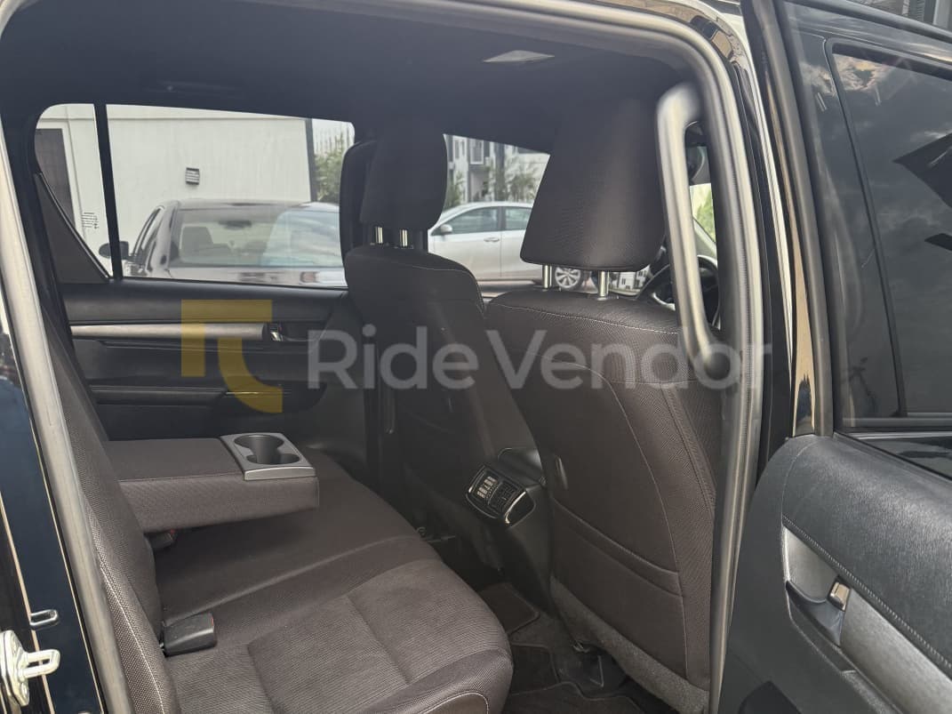 2025 Toyota Hilux Adventure — photo 4