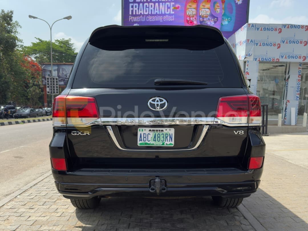 2020 Toyota Land Cruiser GXR V8 — photo 5