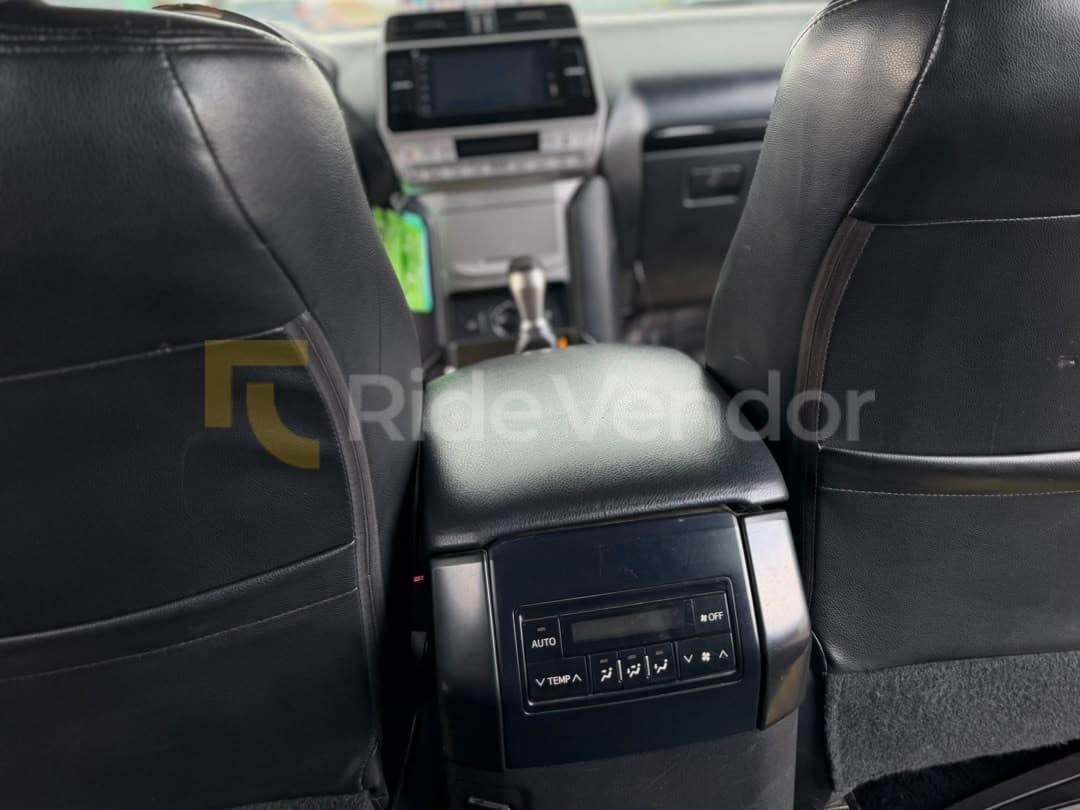 2022 Toyota Prado TXL — photo 5